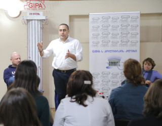  GIPA-ს პოლიტიკის კლუბის შეხვედრების ციკლი პოლიტიკოსებთან