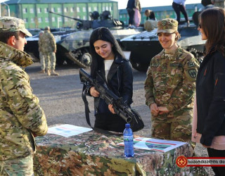 Students visit at Vasiani - IV military Brigade